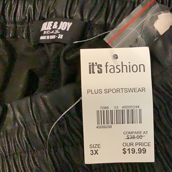 Jolie & Joy Size 3X Black Elastic & Button Closure Shorts. New With Tags - Picture 8 of 8